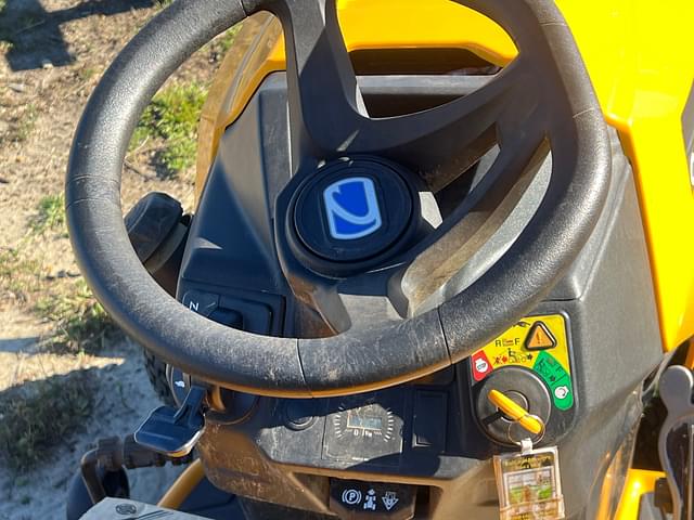 Image of Cub Cadet XT1 LT46 equipment image 3