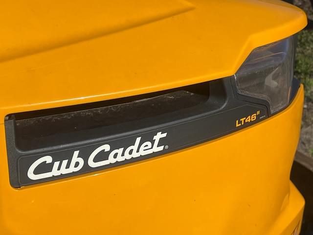 Image of Cub Cadet XT1 LT46 equipment image 1