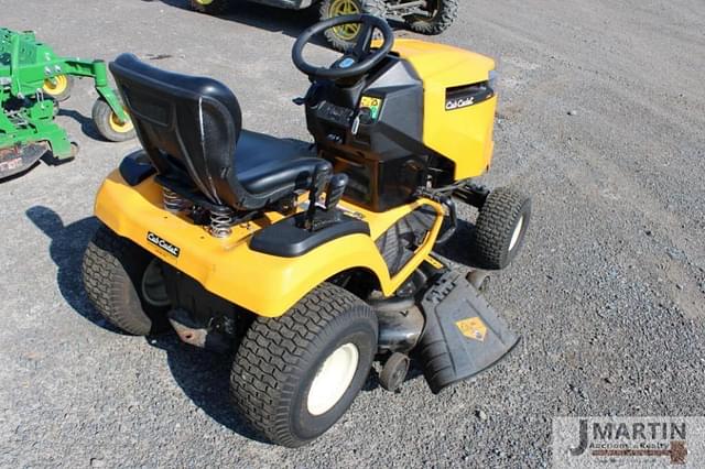 Image of Cub Cadet XT1 LT46 equipment image 2