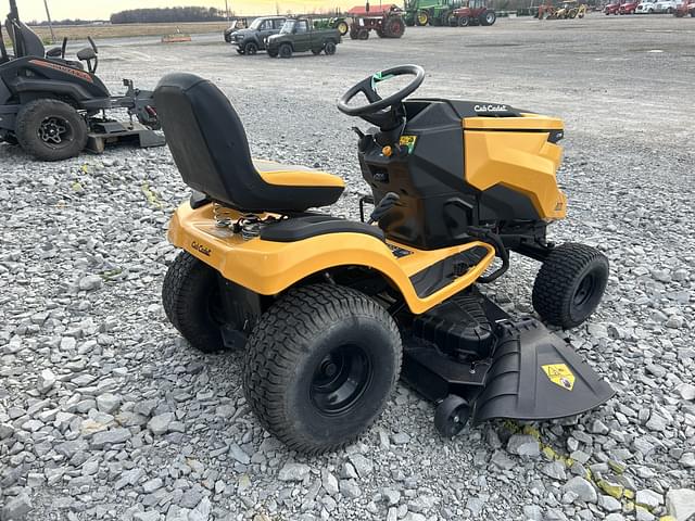 Image of Cub Cadet XT1 LT50 equipment image 2