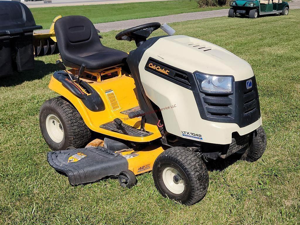 Cub Cadet LTX1042 Lot No. 402 Other Equipment For Sale with 42 inches Tractor Zoom