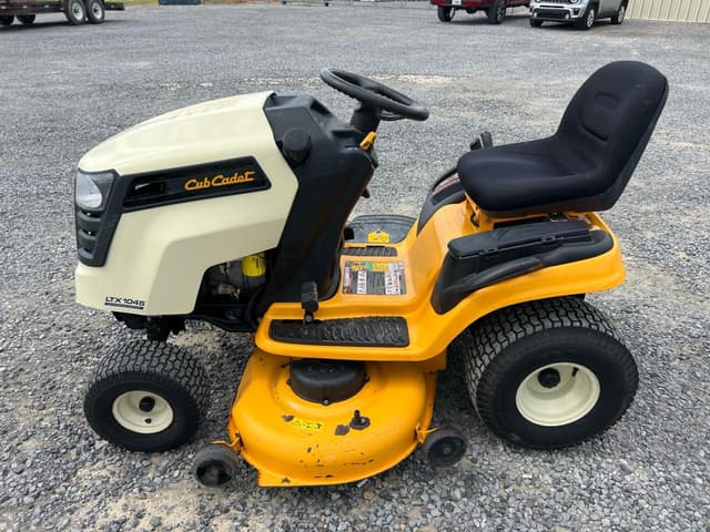 Image of Cub Cadet LTX1045 equipment image 1