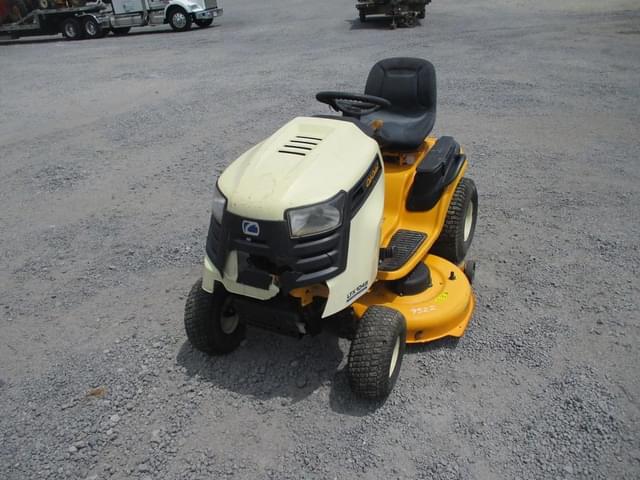 Image of Cub Cadet LTX1045 equipment image 2