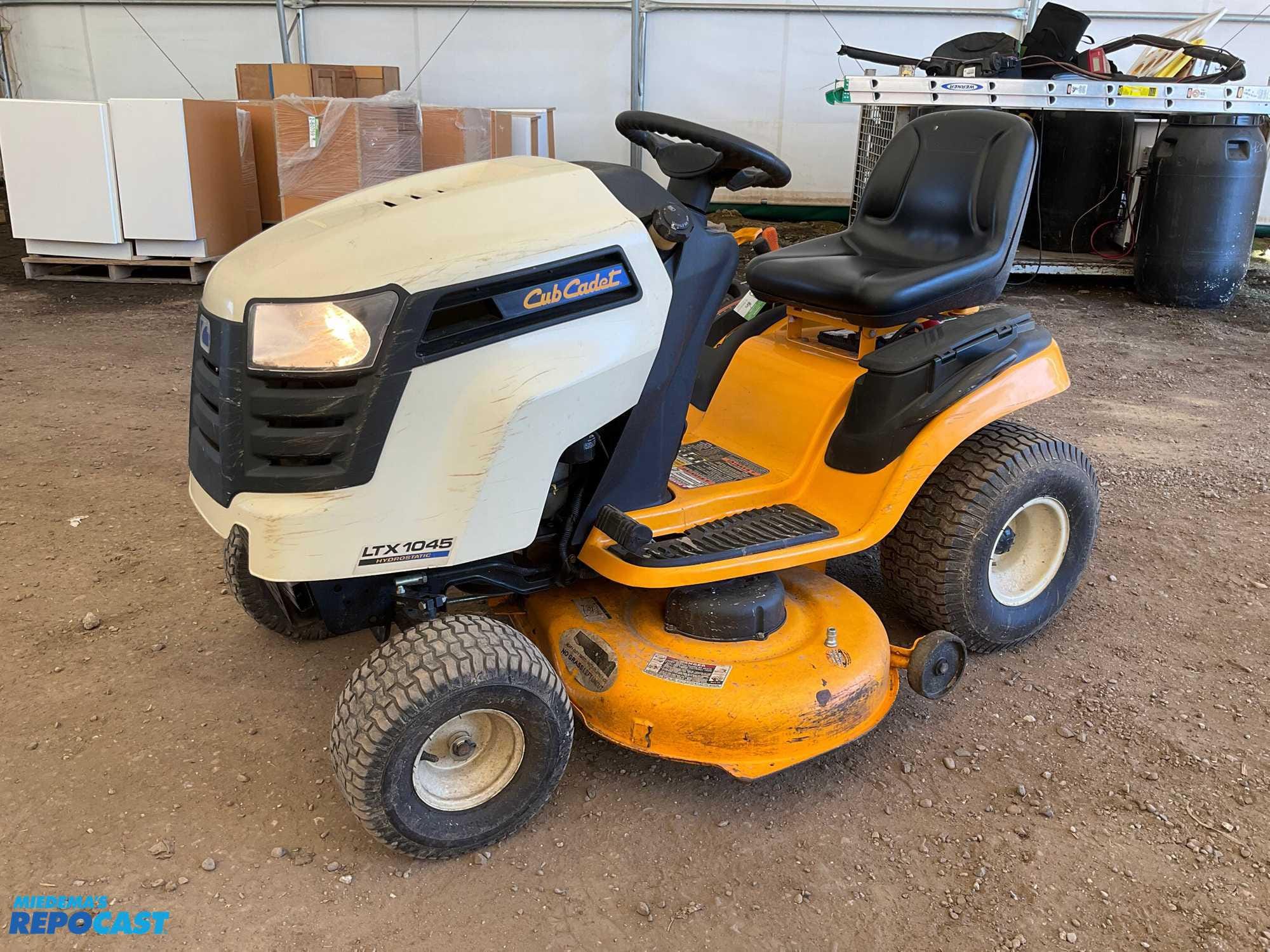 Main image Cub Cadet LTX1045
