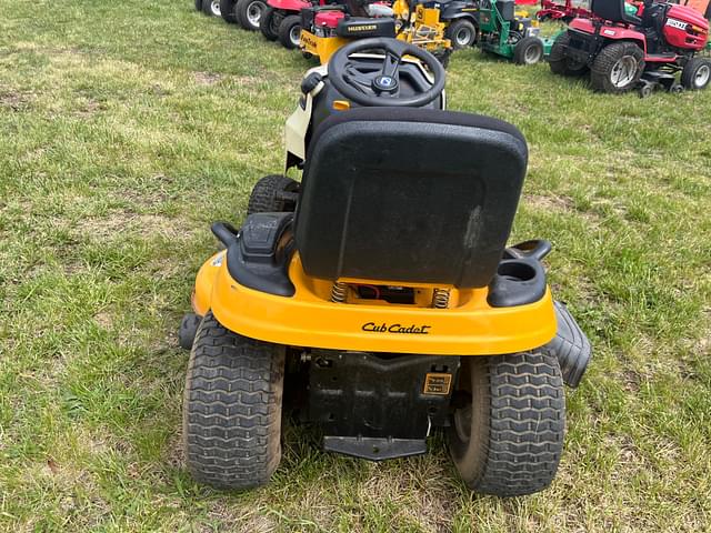 Image of Cub Cadet LT1046 equipment image 3