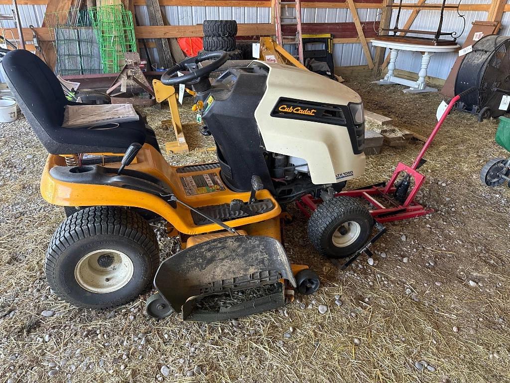 Image of Cub Cadet LTX1050 Primary image