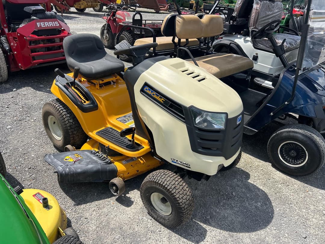 Image of Cub Cadet LTX1040 Primary image