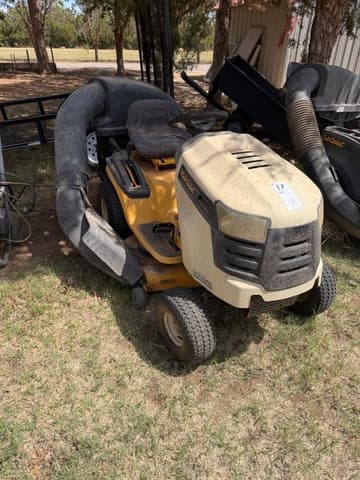Image of Cub Cadet LTX1040 Primary Image