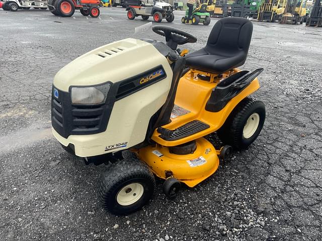 Image of Cub Cadet LTX1042 equipment image 1