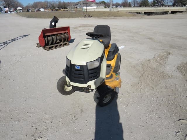 Image of Cub Cadet LTX1042 equipment image 1