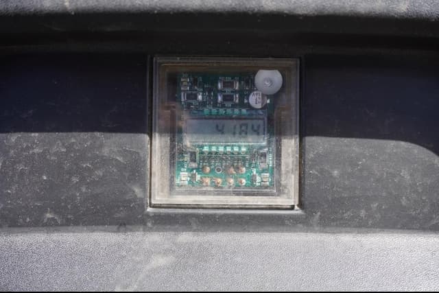Image of Cub Cadet LTX1042 equipment image 4