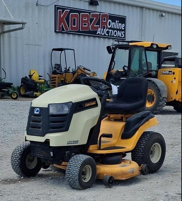 Image of Cub Cadet LTX1045 equipment image 1