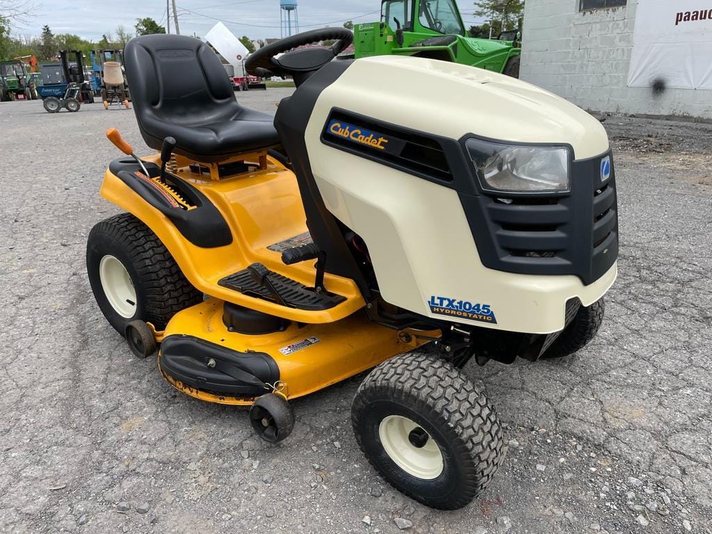 Main image Cub Cadet LTX1045