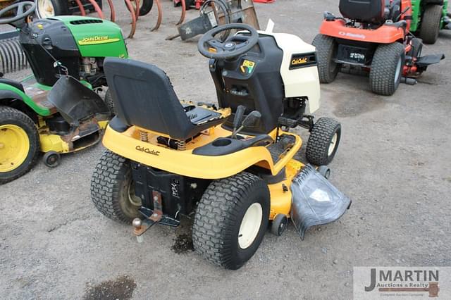 Image of Cub Cadet LTX1045 equipment image 2