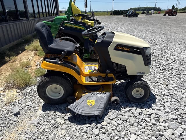 Image of Cub Cadet LTX1045 equipment image 2