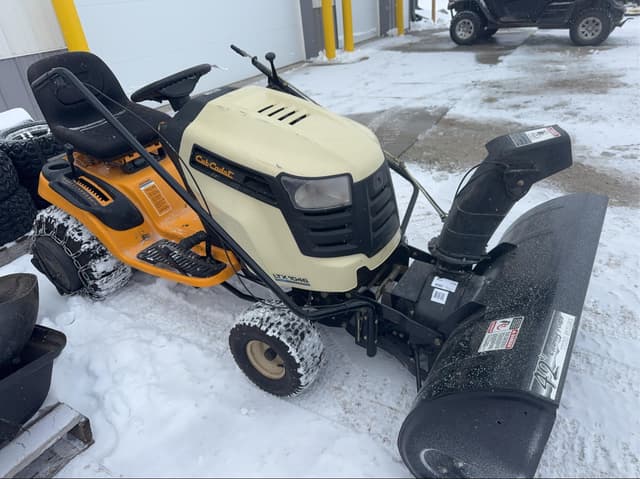 Image of Cub Cadet LTX1046 equipment image 2