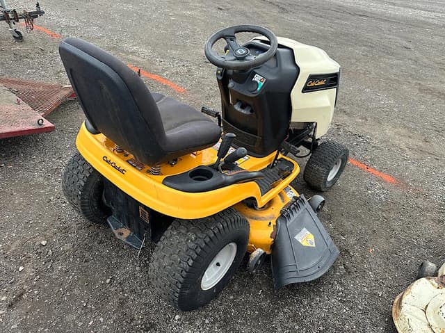 Image of Cub Cadet LTX1046 equipment image 3