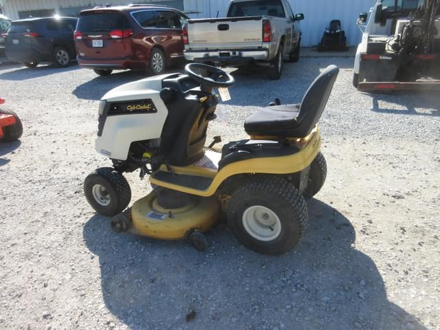 Image of Cub Cadet LTX1046 equipment image 4