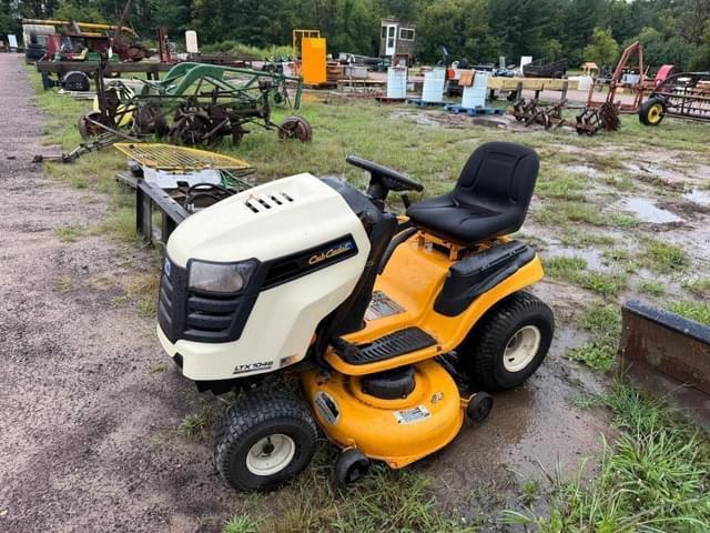 Image of Cub Cadet LTX1046 equipment image 2