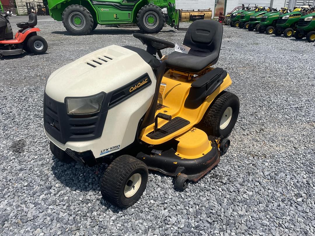 Image of Cub Cadet LTX1050 Primary image