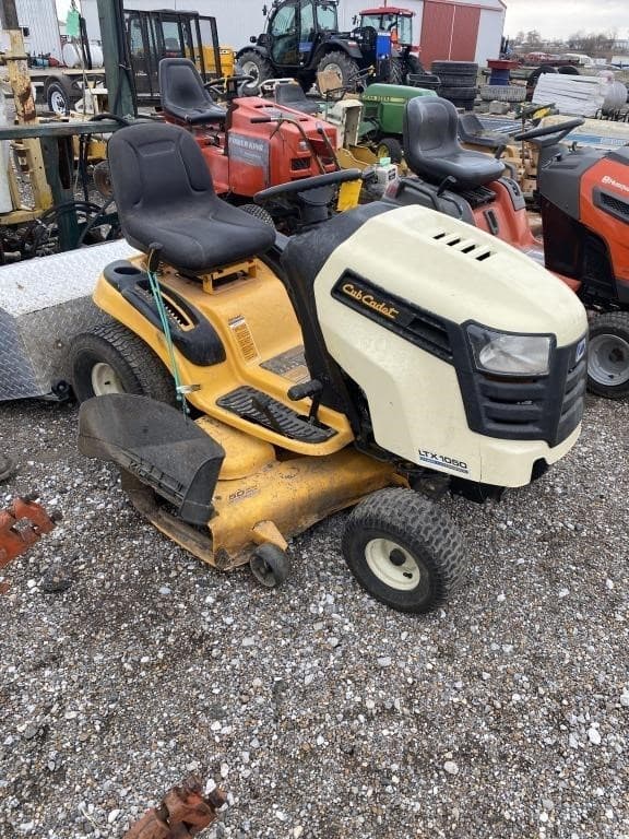 Image of Cub Cadet LTX1050 Image 0