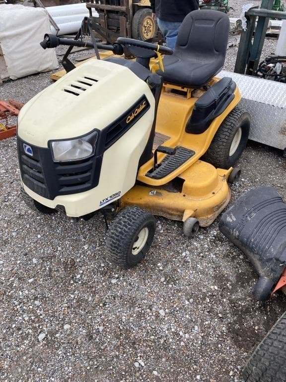 Image of Cub Cadet LTX1050 Image 1