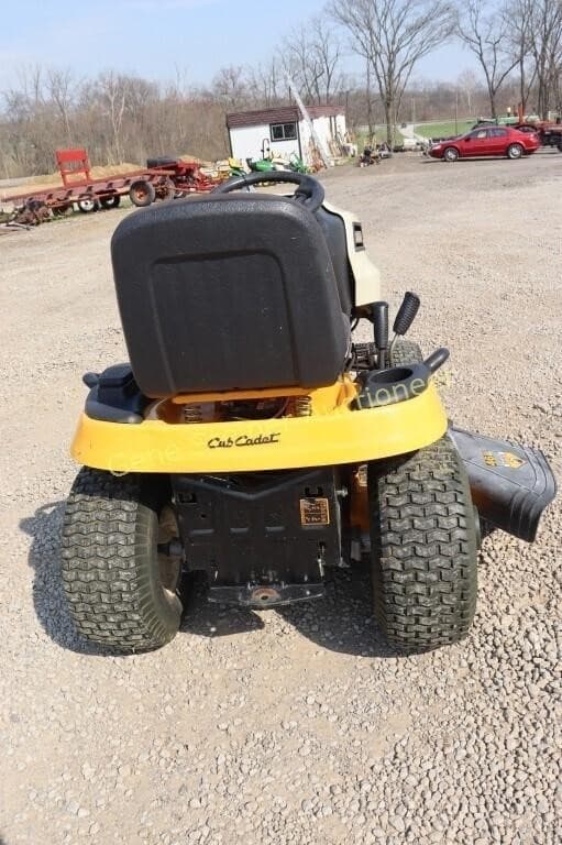 Image of Cub Cadet LTX1045 equipment image 1