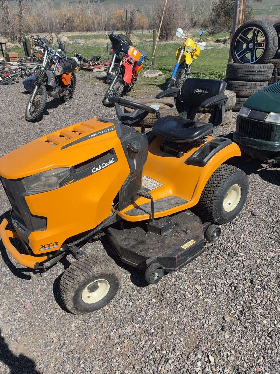 Image of Cub Cadet XT2 LX46 Primary image