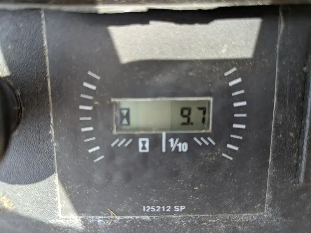 Image of Cub Cadet XT2 LX42 Image 1