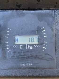Image of Cub Cadet XT2 LX42 equipment image 2