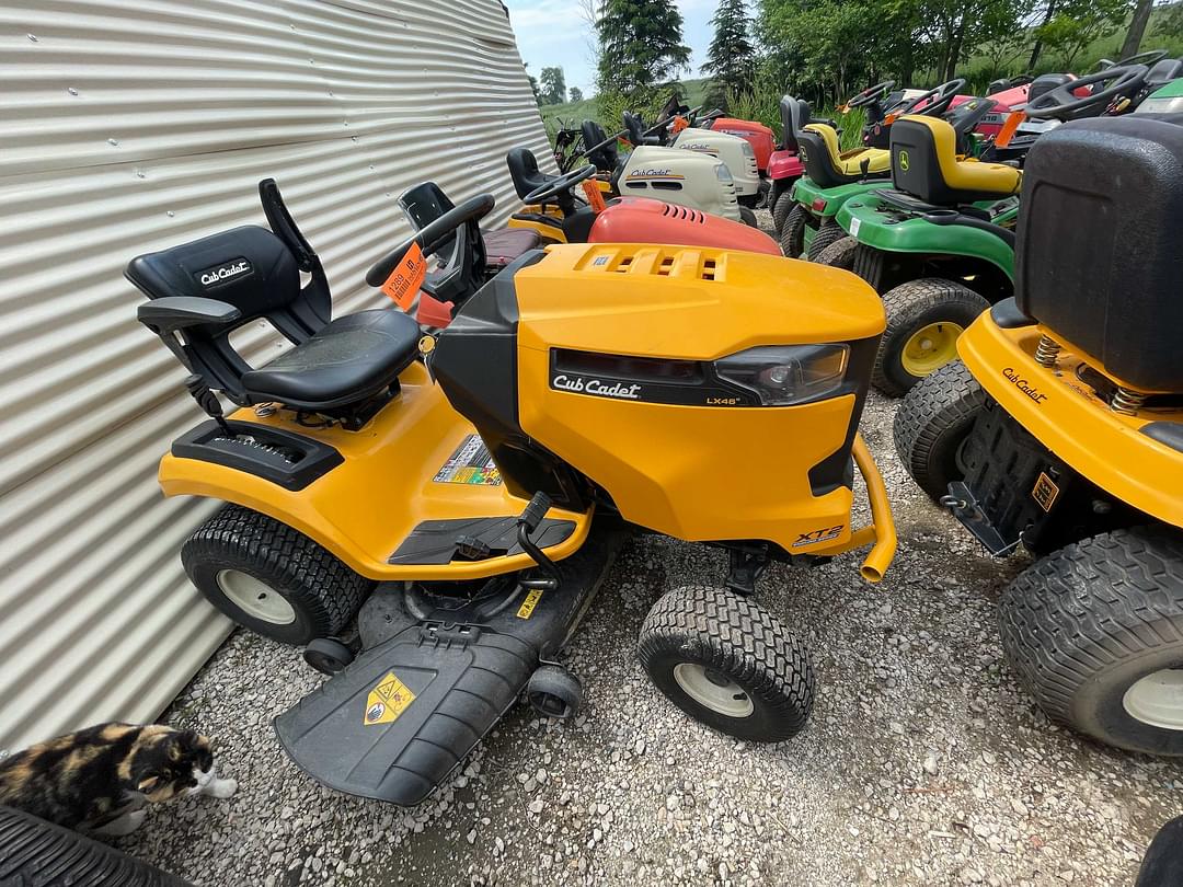 Image of Cub Cadet XT2 LX46 Primary image