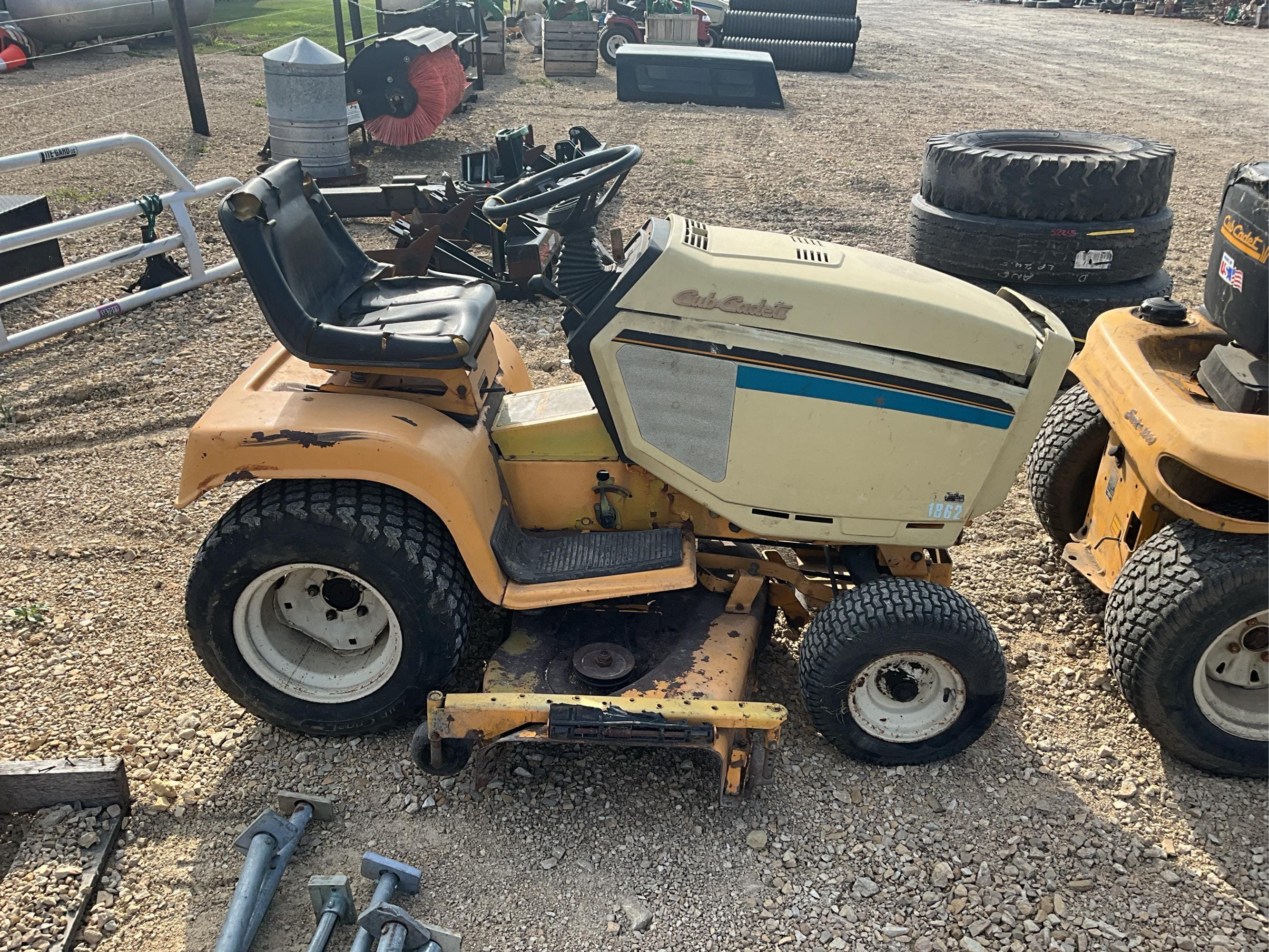 Main image Cub Cadet 1862