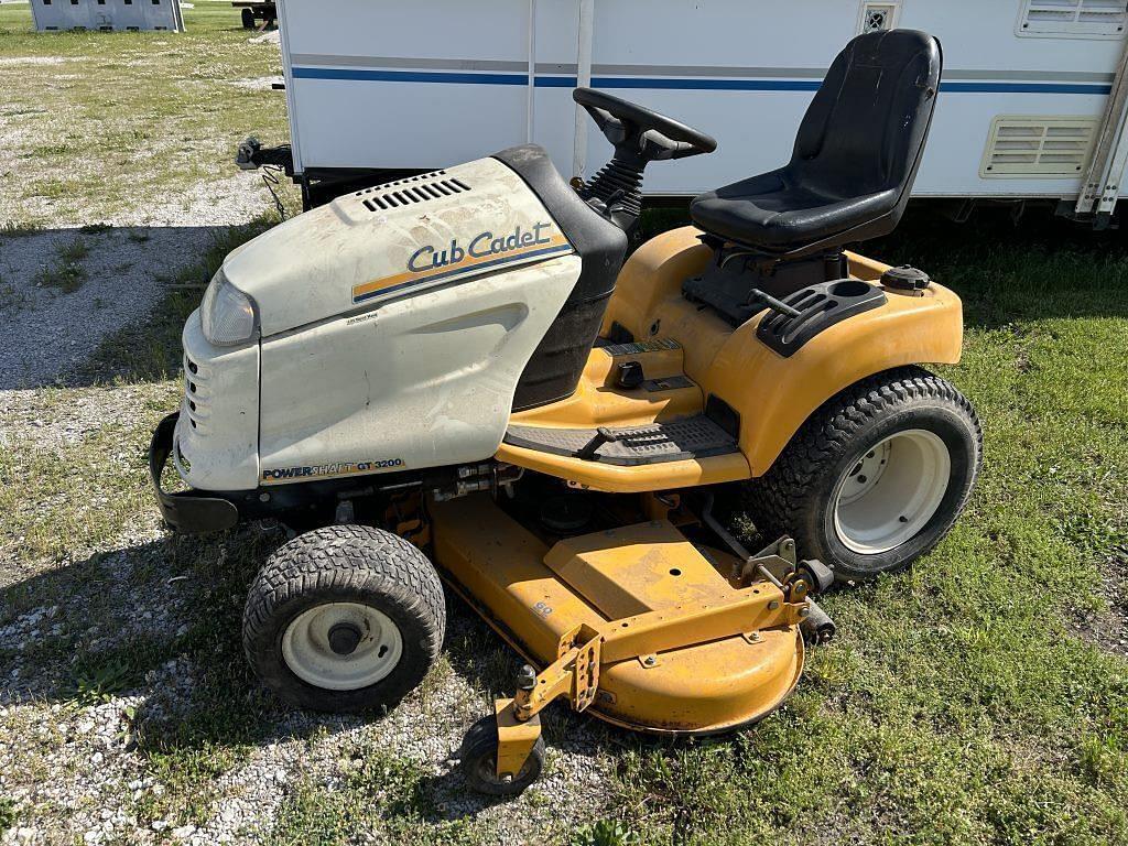 Image of Cub Cadet GT3200 Primary image