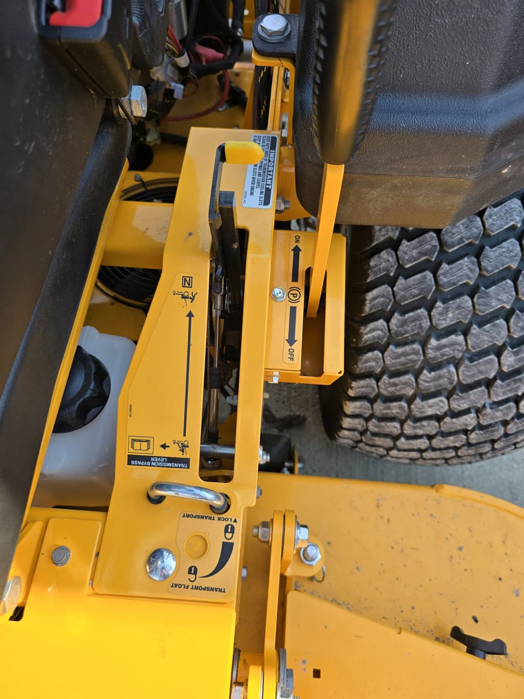 Image of Cub Cadet Pro Z 972SD Image 1