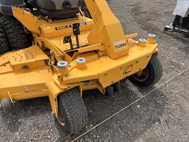 Image of Cub Cadet Pro Z 972SD equipment image 4