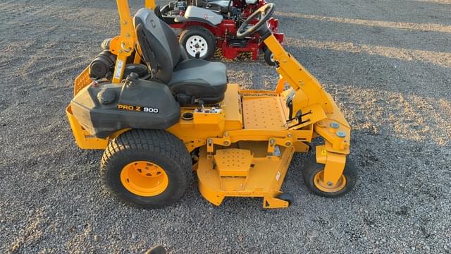 Image of Cub Cadet PRO Z900 equipment image 4