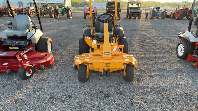 Image of Cub Cadet PRO Z900 equipment image 1