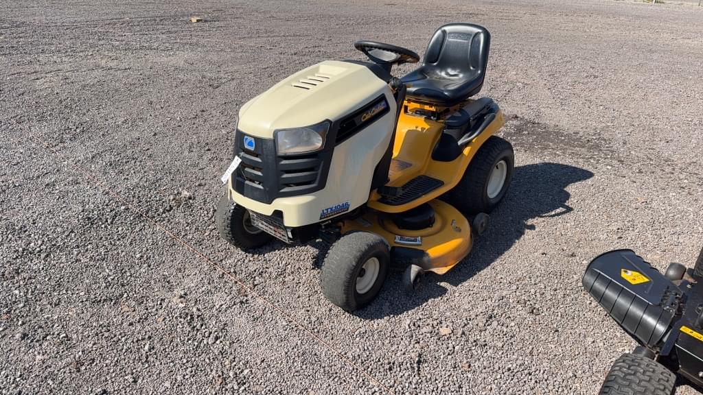 Image of Cub Cadet LTX1046 Primary image