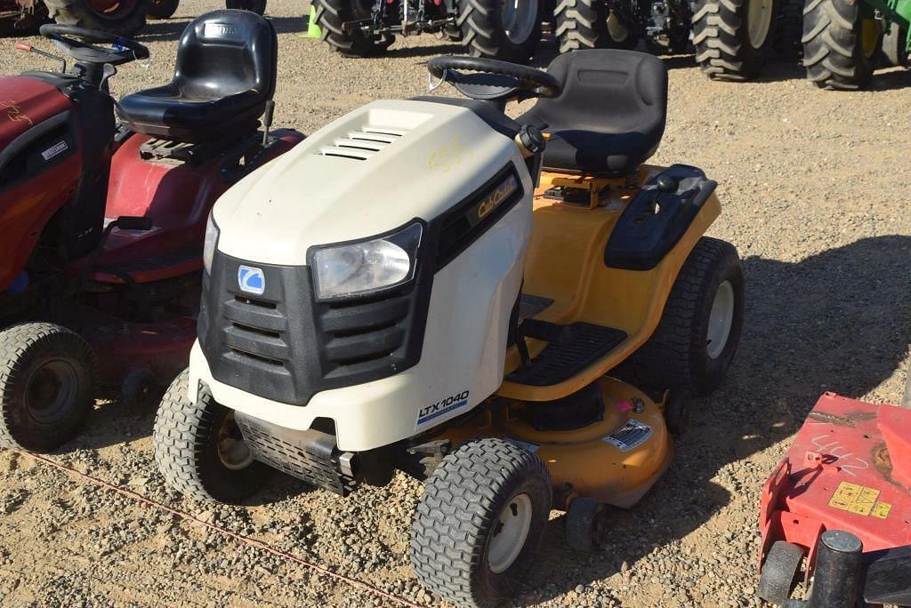 Image of Cub Cadet LTX1040 Primary image