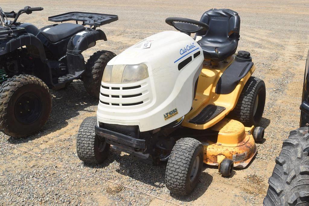 Image of Cub Cadet LT1050 Image 0