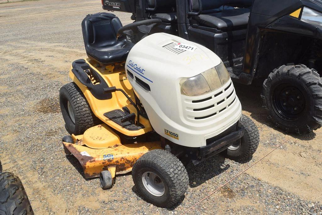 Image of Cub Cadet LT1050 Image 1