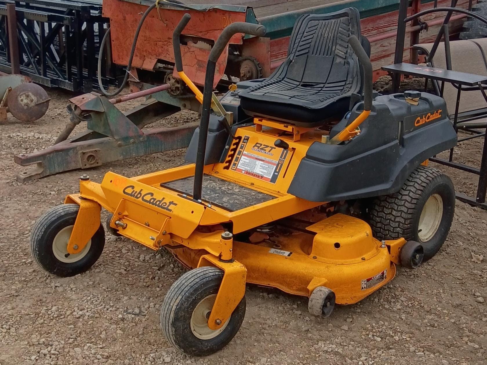 Cub Cadet RZT Equipment Image0