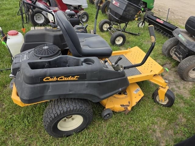 Image of Cub Cadet RZT equipment image 3