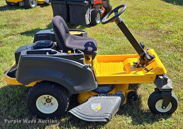 Image of Cub Cadet RZT-S42 equipment image 3