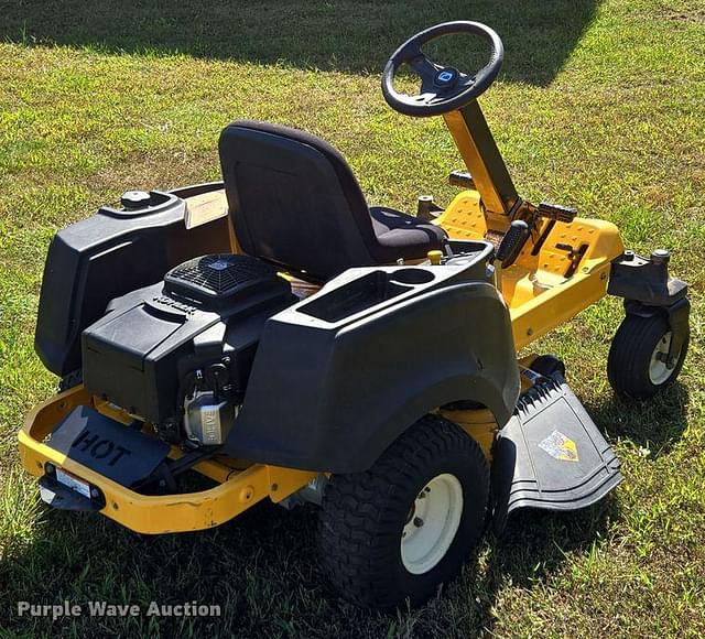 Image of Cub Cadet RZT-S42 equipment image 4