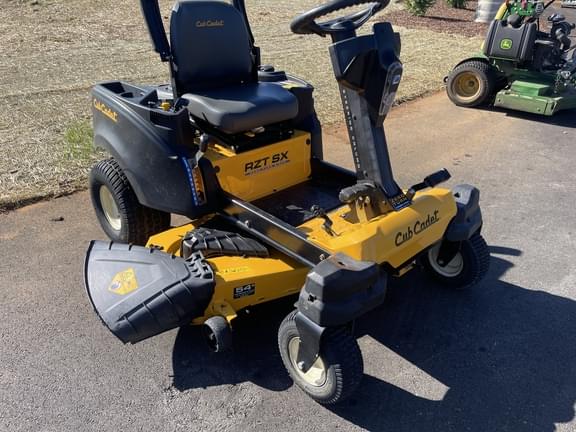 Image of Cub Cadet RZT SX equipment image 2