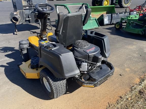 Image of Cub Cadet RZT SX equipment image 4