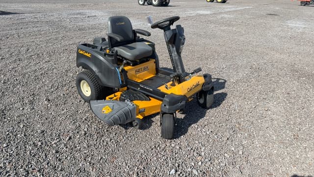 Image of Cub Cadet RZT SX equipment image 2