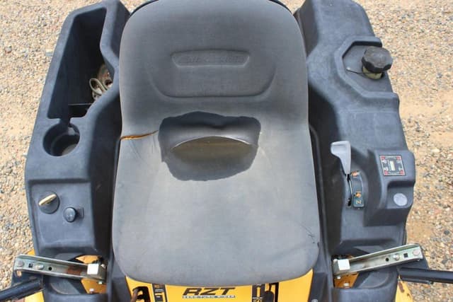 Image of Cub Cadet RZT equipment image 3