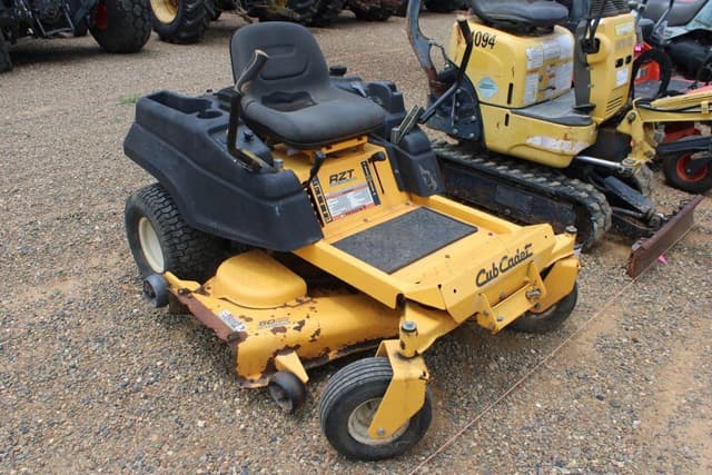Image of Cub Cadet RZT equipment image 1